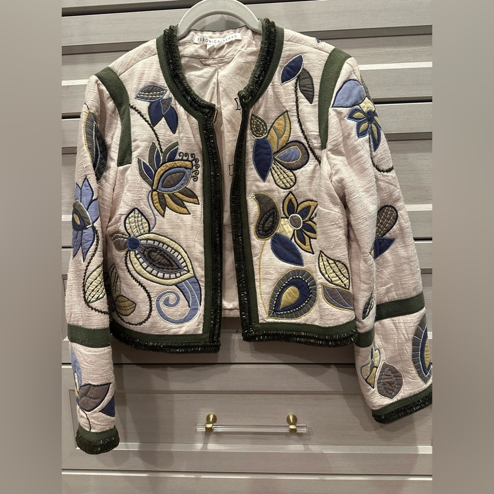 Veronica Beard Benicia embroidered and beaded raw silk jacket. Size 4